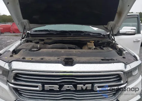 2019 Ram 1500 Laramie 4X4 5'7 Box z USA, uszkodzony, nr VIN 1C6SRFJT2KN740818